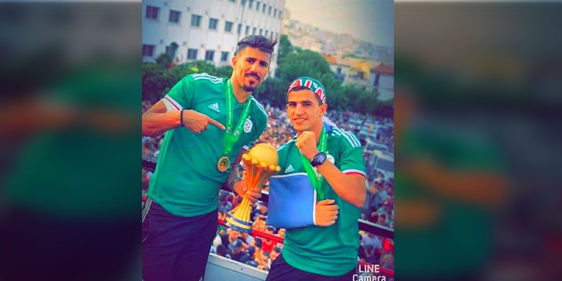 بغداد بونجاح و يوسف عطال لاعبي المنتخب الوطني
