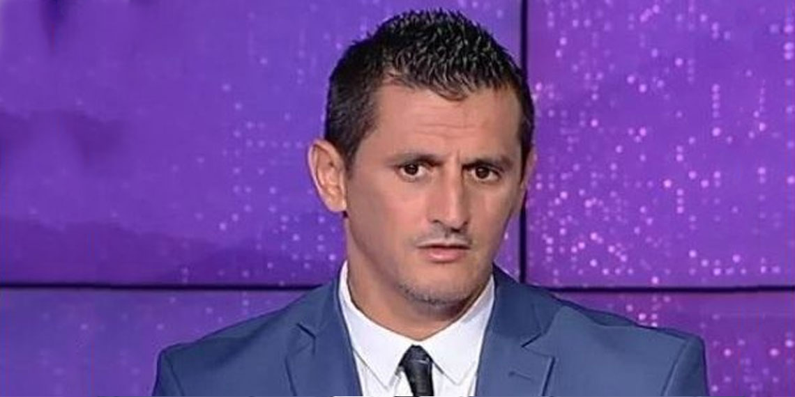 نجم كرة القدم الجزائرية رفيق صايفي