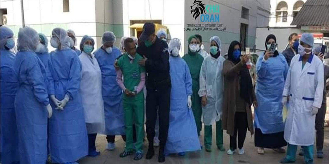 متعافين من فيروس كورونا يغادرون مستشفى وهران