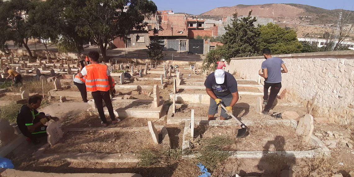 حملة لتنظيف مقابر مرسى الكبير