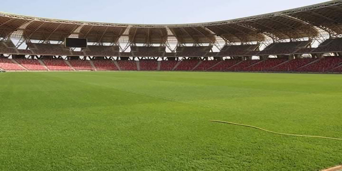 أرضية ملعب وهران الجديد