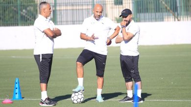 الطاقم الفني لجمعية وهران