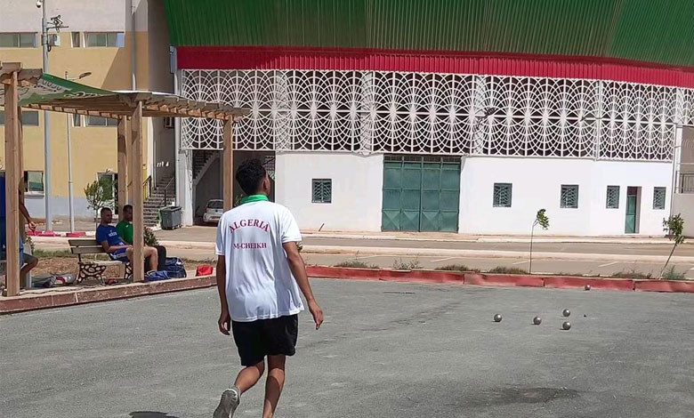 المركب الرياضي كروم عبد الكريم