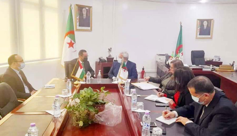 الوزير  بن باحمد يستقبل سفير المملكة الهاشمية الأردنية